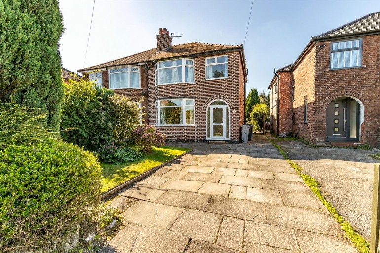 Ollerton Avenue, Sale