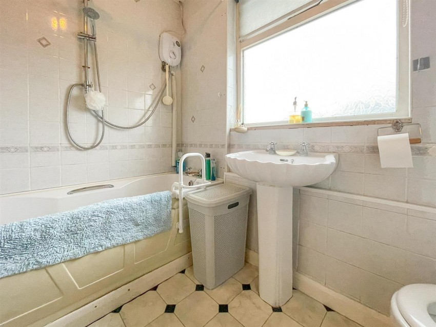 Images for Chepstow Avenue, Sale