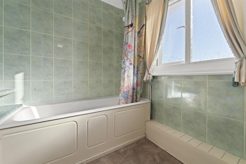 Images for Chepstow Avenue, Sale