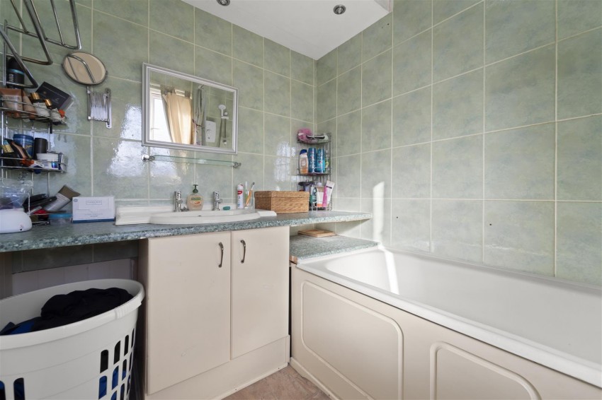 Images for Chepstow Avenue, Sale