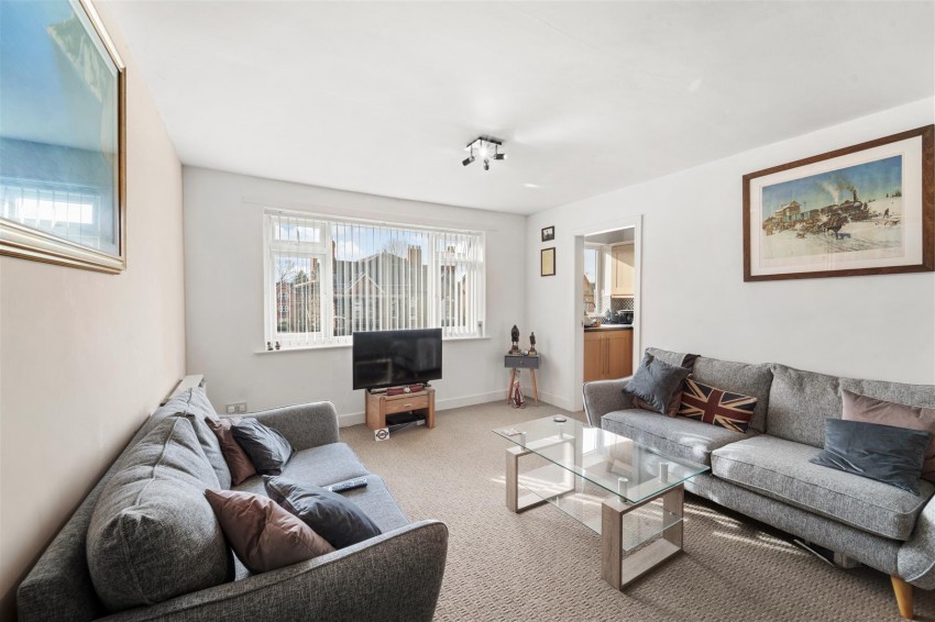 Images for Rookfield Avenue, Sale