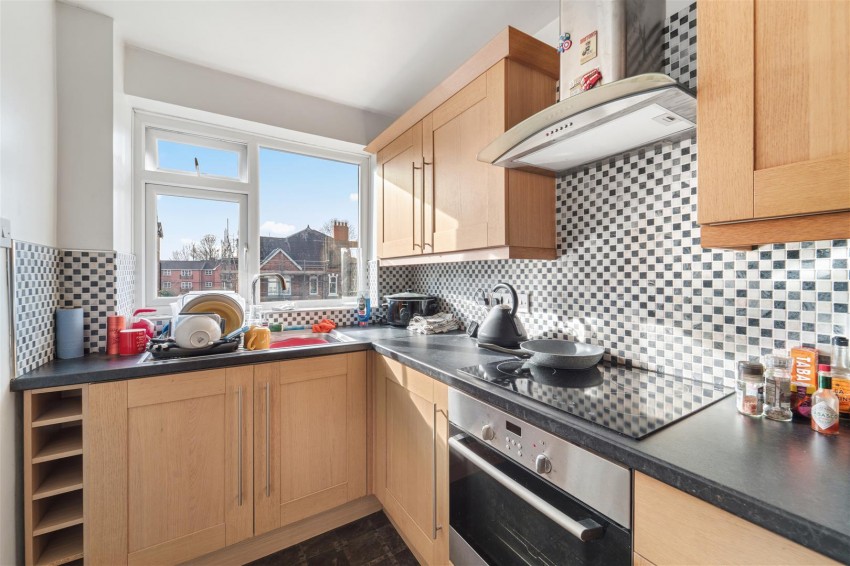 Images for Rookfield Avenue, Sale
