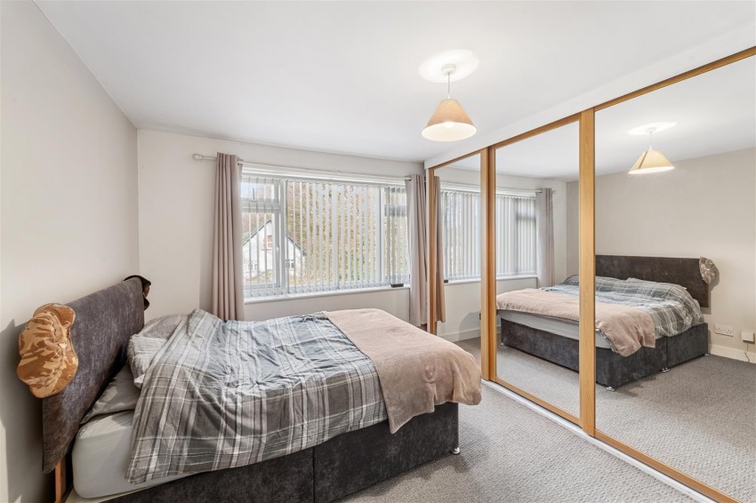 Images for Rookfield Avenue, Sale