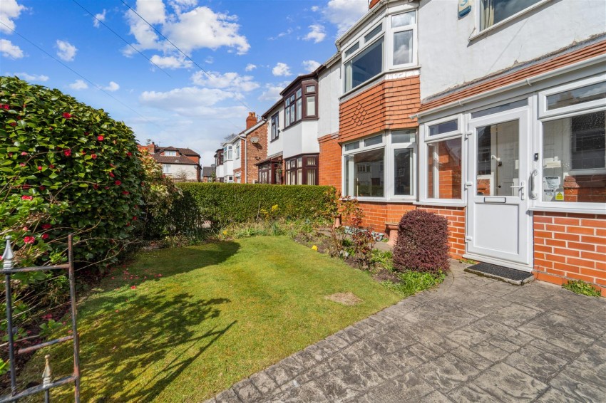 Images for Russell Avenue, Sale