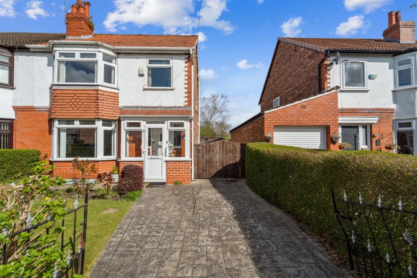 Images for Russell Avenue, Sale