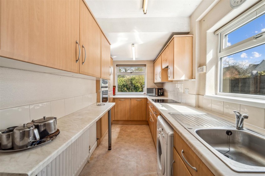 Images for Russell Avenue, Sale