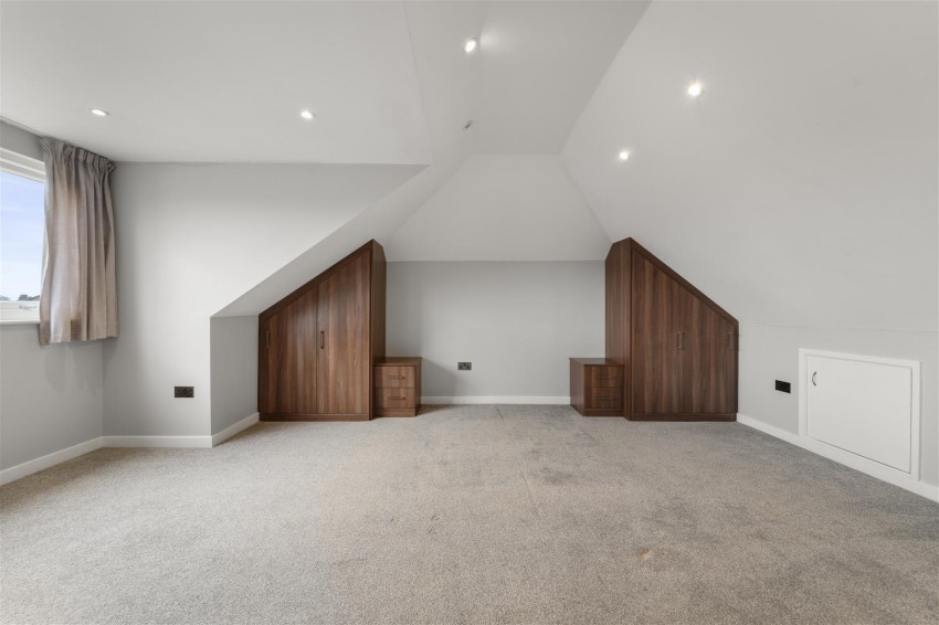 Images for Broad Road, Sale