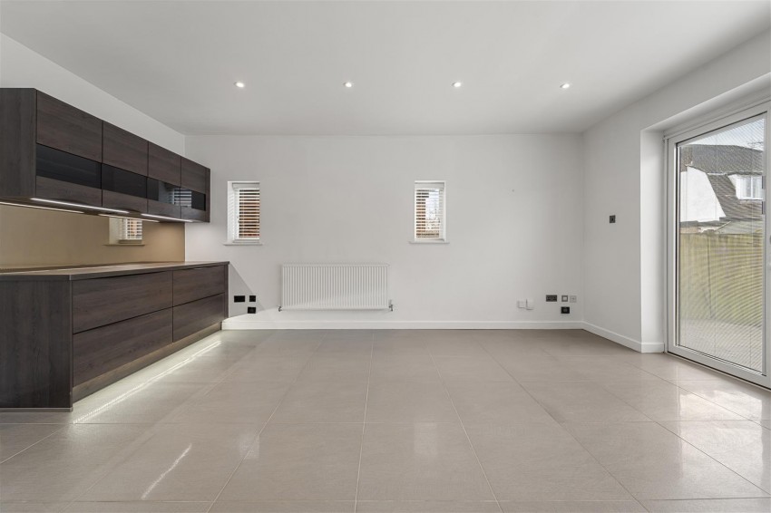 Images for Broad Road, Sale