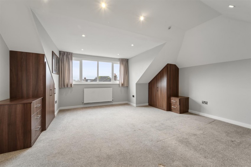 Images for Broad Road, Sale