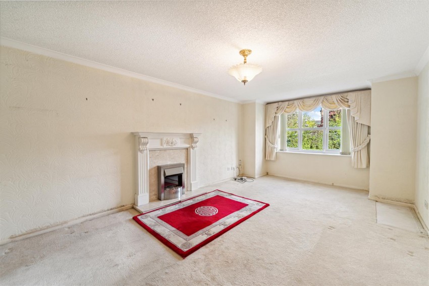 Images for Charlton Drive, Sale