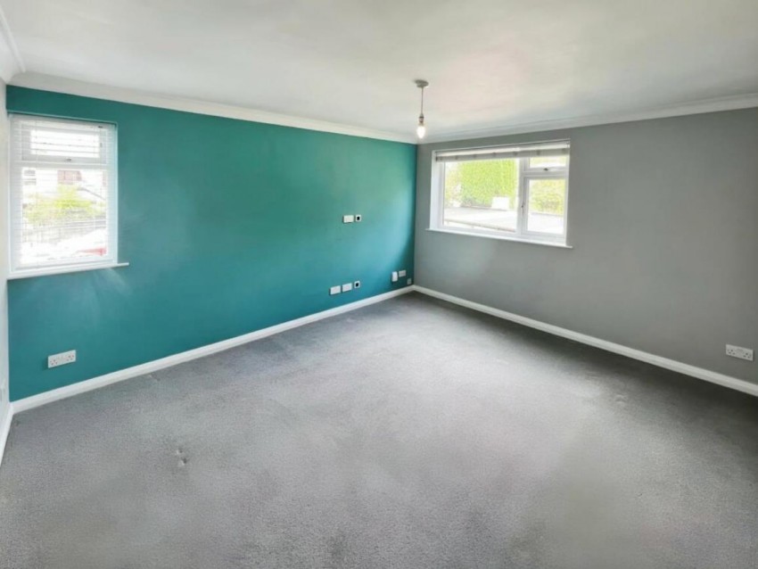 Images for Abbots Court, Sale
