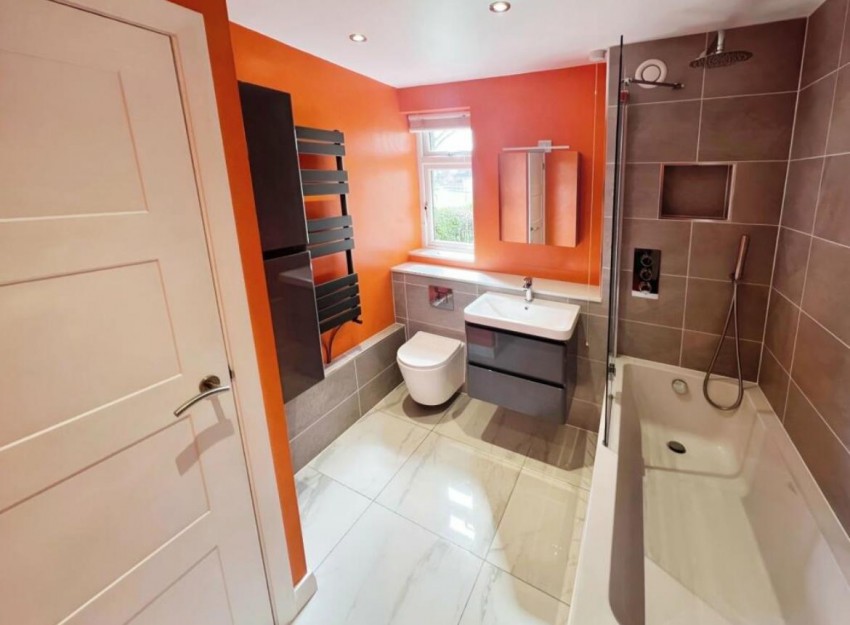 Images for Abbots Court, Sale