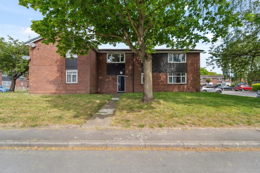 Images for Ascot Avenue, Sale