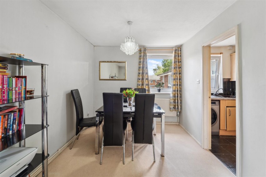 Images for Ascot Avenue, Sale