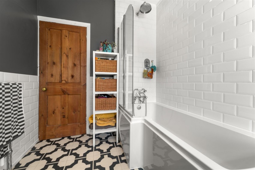 Images for Waverley Road, Sale