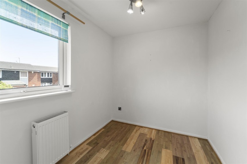 Images for Ascot Avenue, Sale