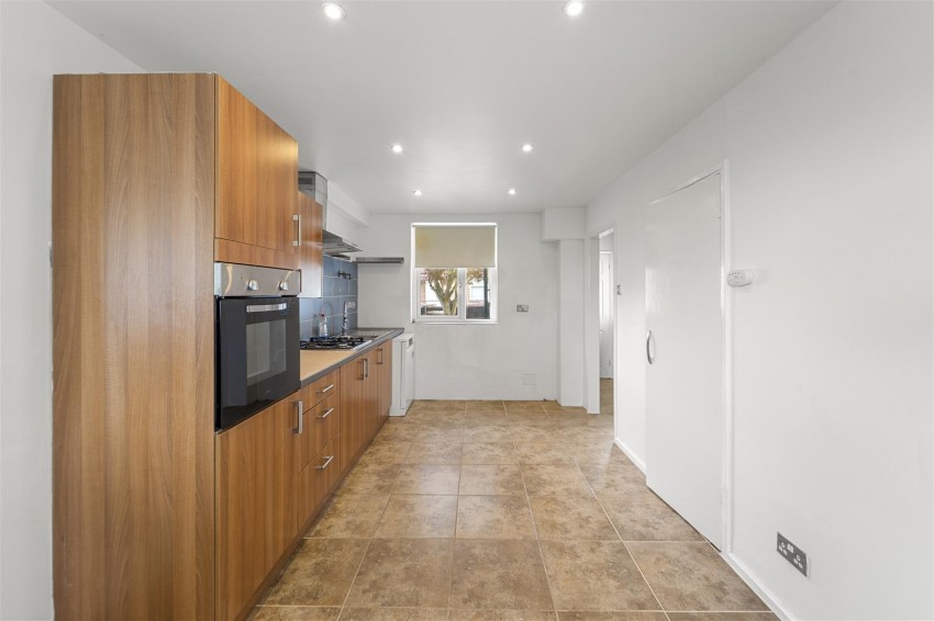 Images for Ascot Avenue, Sale