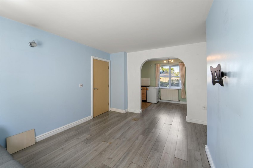 Images for Manor Avenue, Ruskin, Sale