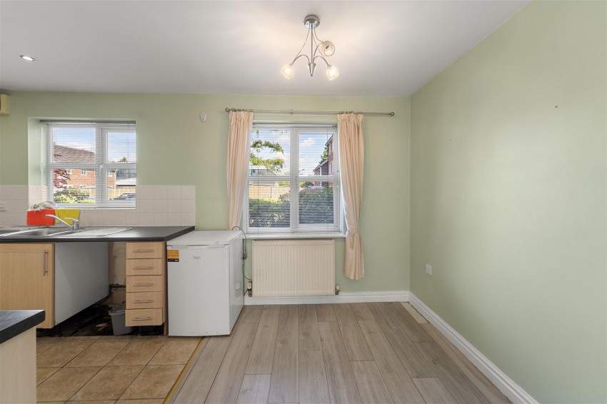 Images for Manor Avenue, Ruskin, Sale