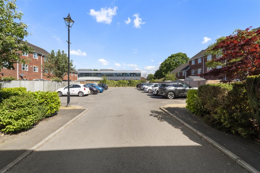 Images for Manor Avenue, Ruskin, Sale