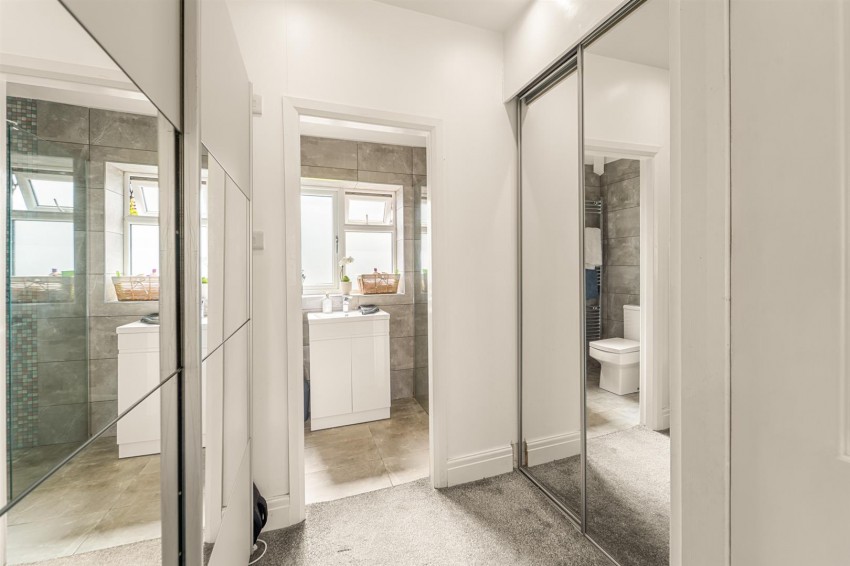 Images for Ashton Lane, Sale