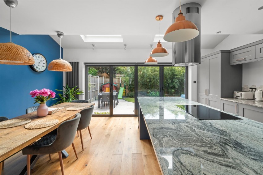 Images for Newlyn Drive, Sale