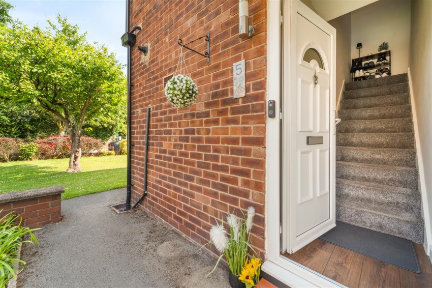 Images for Apt with Private Entrance, Sunningdale Court, Northenden Road, Sale