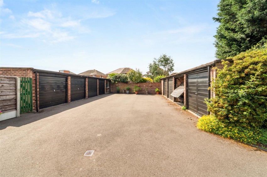 Images for Apt with Private Entrance, Sunningdale Court, Northenden Road, Sale