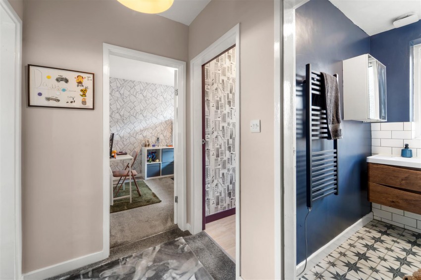 Images for Apt with Private Entrance, Sunningdale Court, Northenden Road, Sale