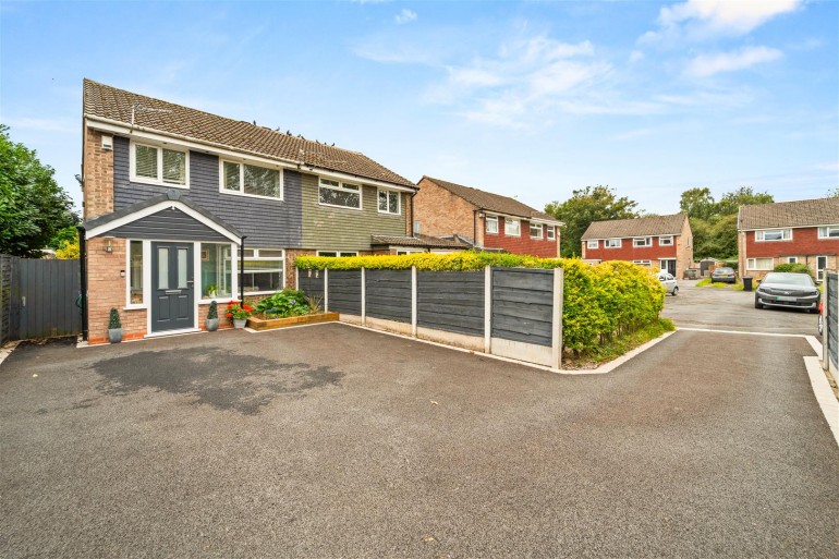 Riley Close, Sale