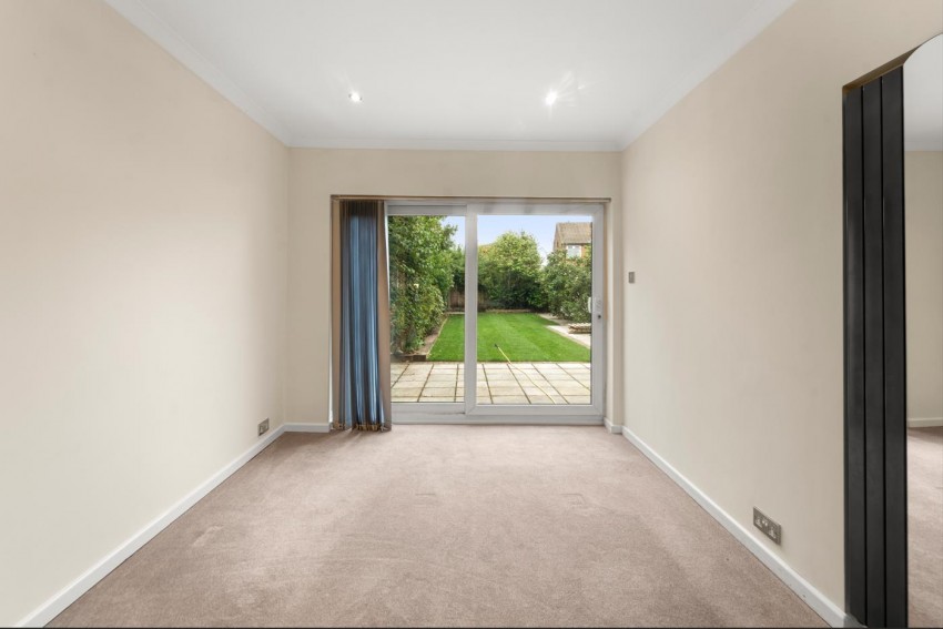 Images for Harewood Avenue, Sale