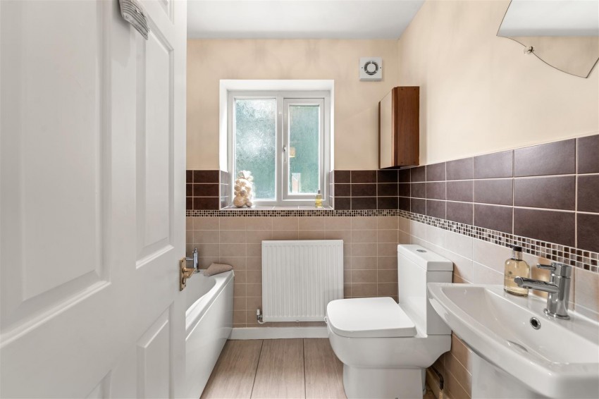 Images for Aysgarth Close, Sale