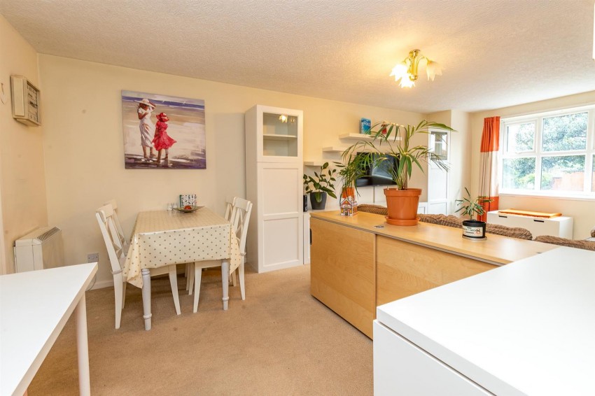 Images for Southgate Court, Charlton Drive, Sale