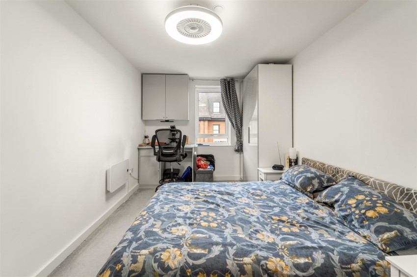 Images for Park Avenue, Sale