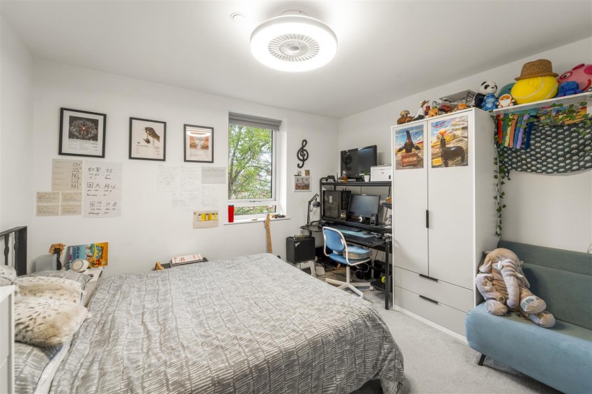 Images for Park Avenue, Sale