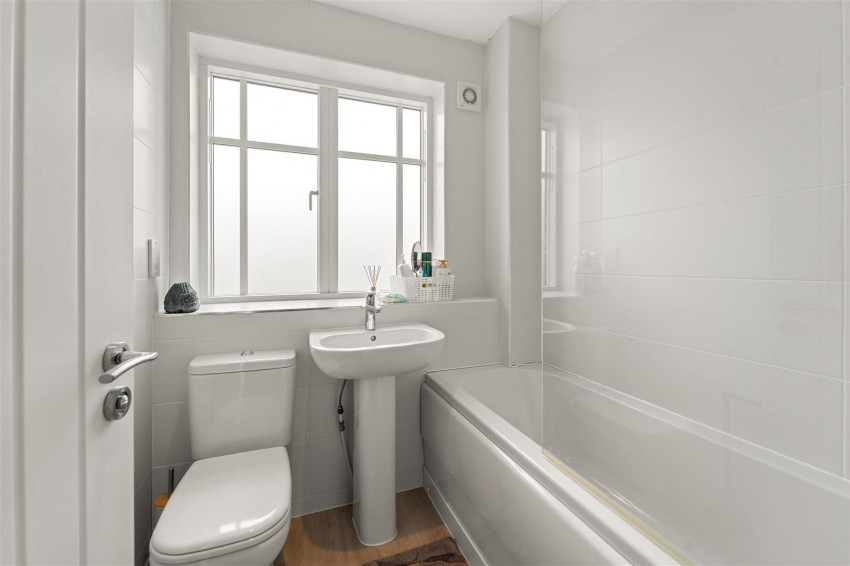 Images for Glebelands Road, Sale