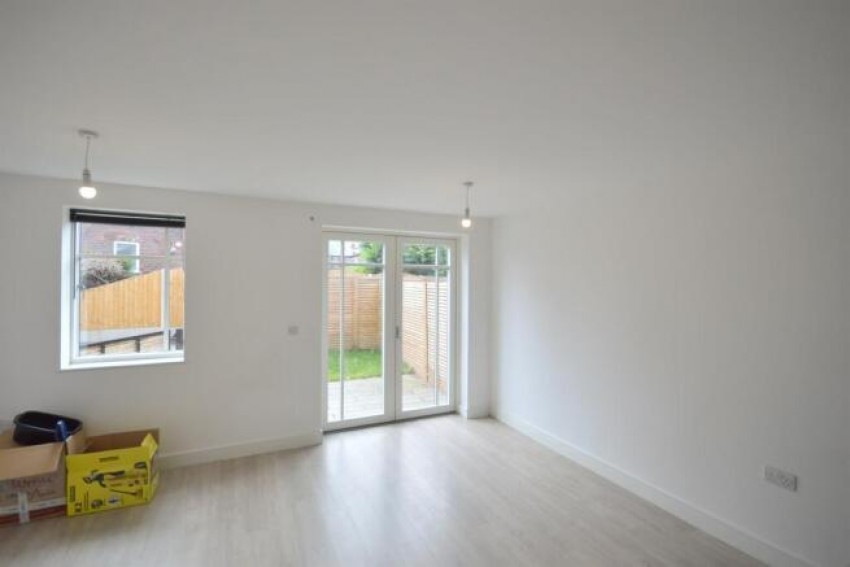 Images for Glebelands Road, Sale