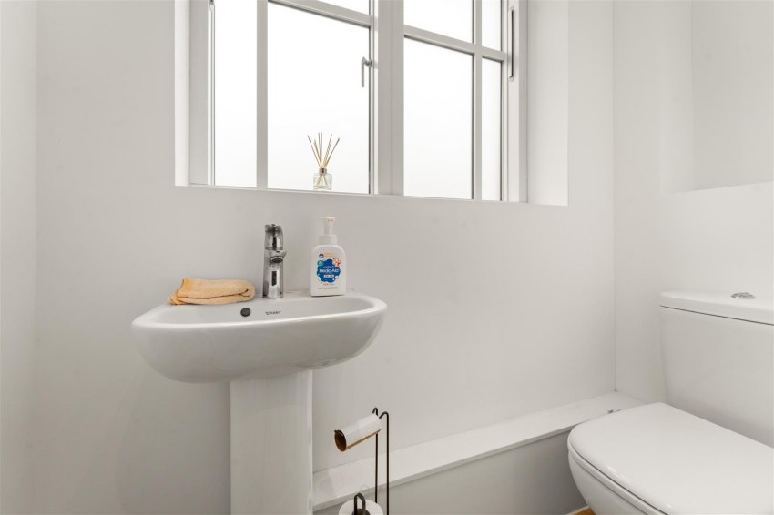 Images for Glebelands Road, Sale
