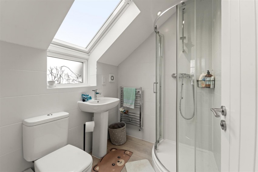 Images for Glebelands Road, Sale